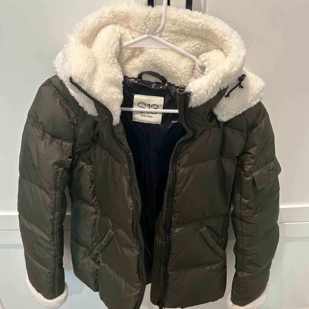 NWT S13 Callie Faux Sherpa Trim Down Puffer Coat Military Green Size M